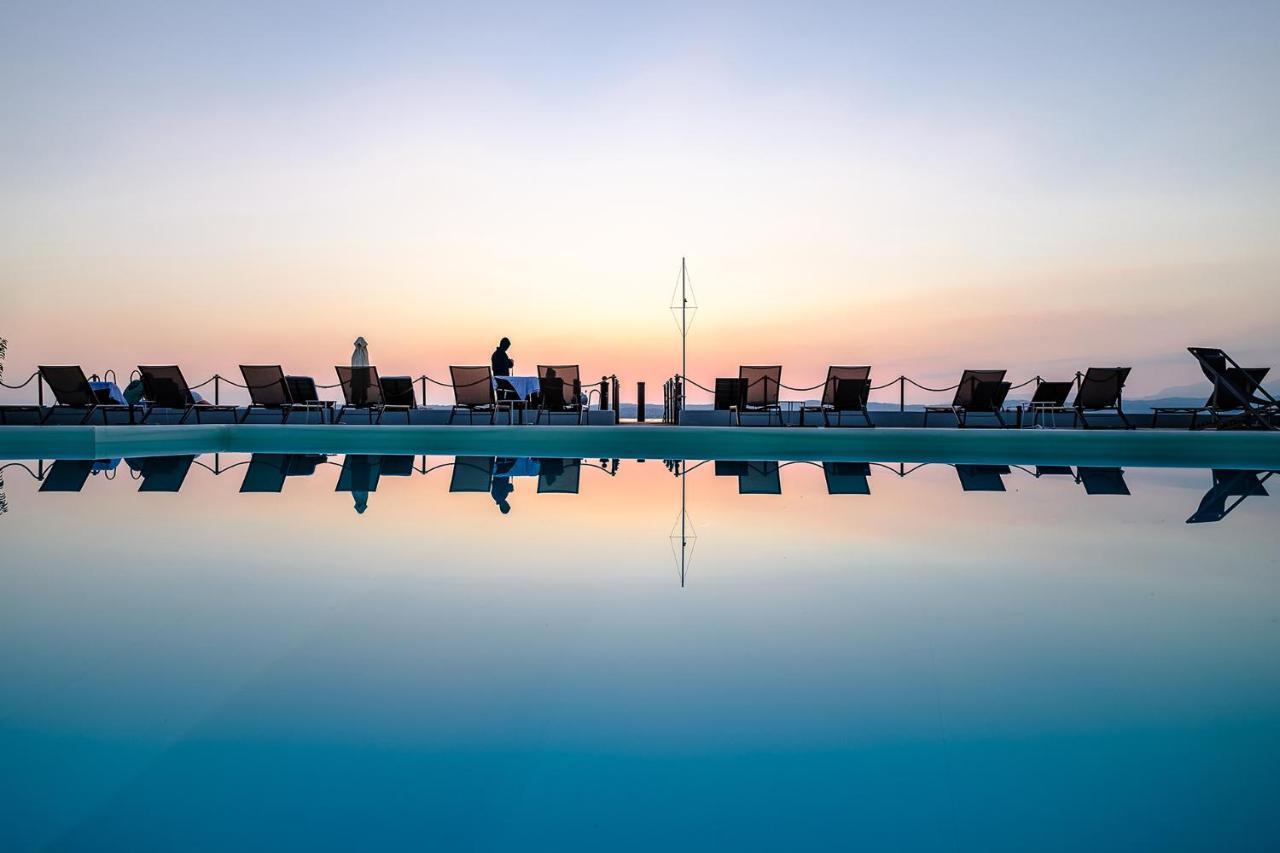 Aqva Boutique Hotel (Adults Only) 시르미오네 외부 사진