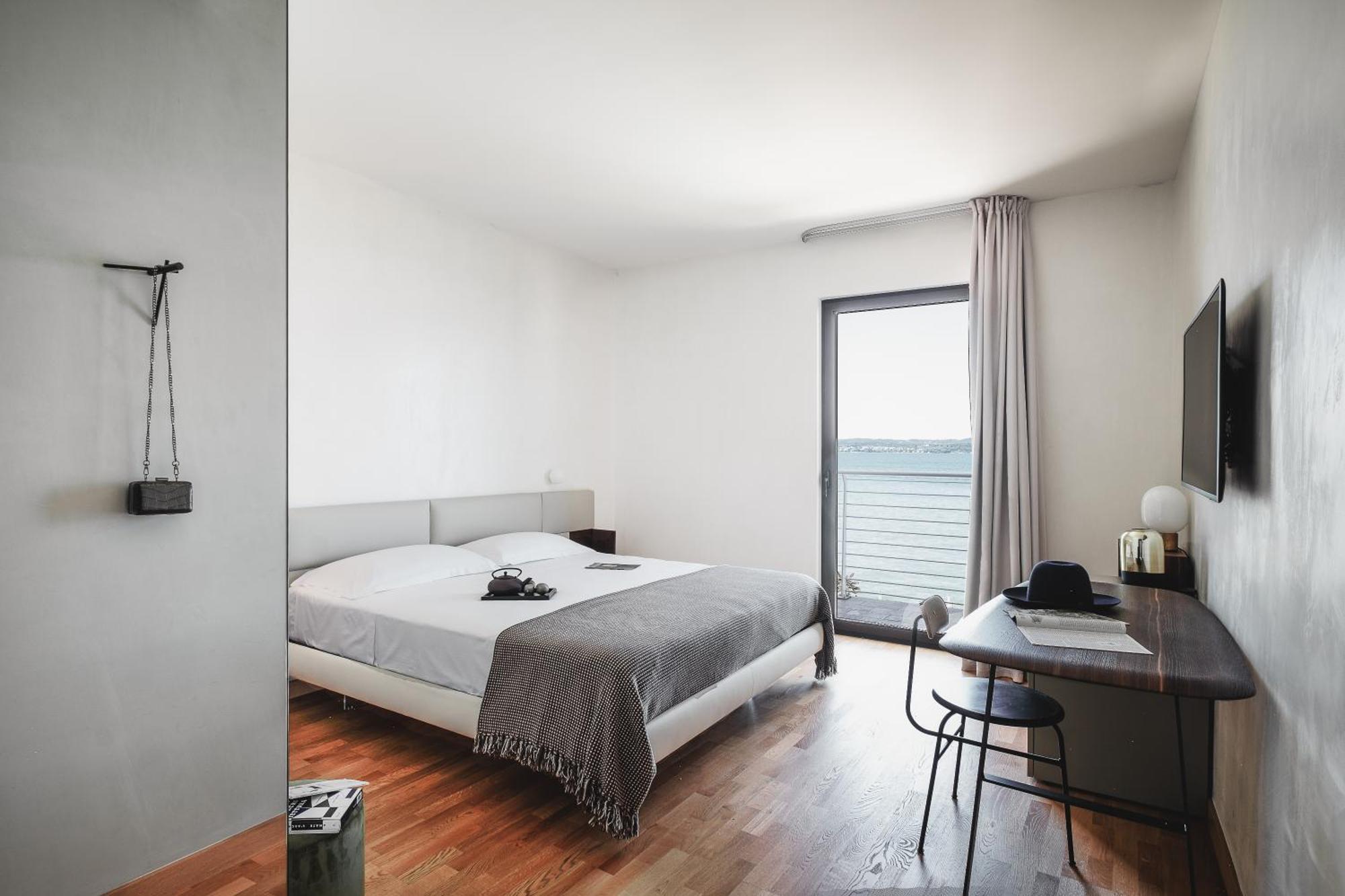 Aqva Boutique Hotel (Adults Only) 시르미오네 외부 사진